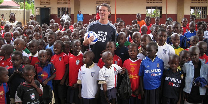 Matthew Houghton with Ugandan Children