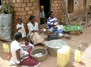 Preparing food outside the Ugandan home